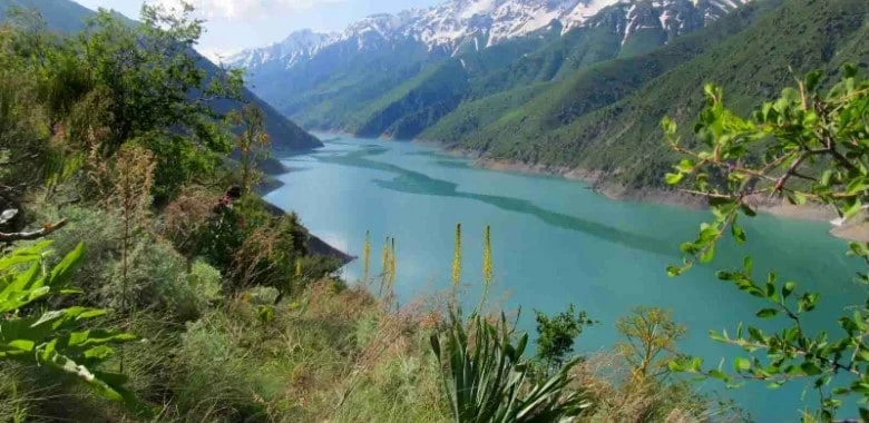 Trekking vers les lacs noirs