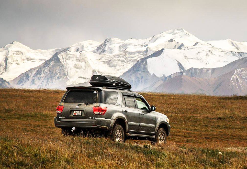 Circuits en voiture au Kirghizistan