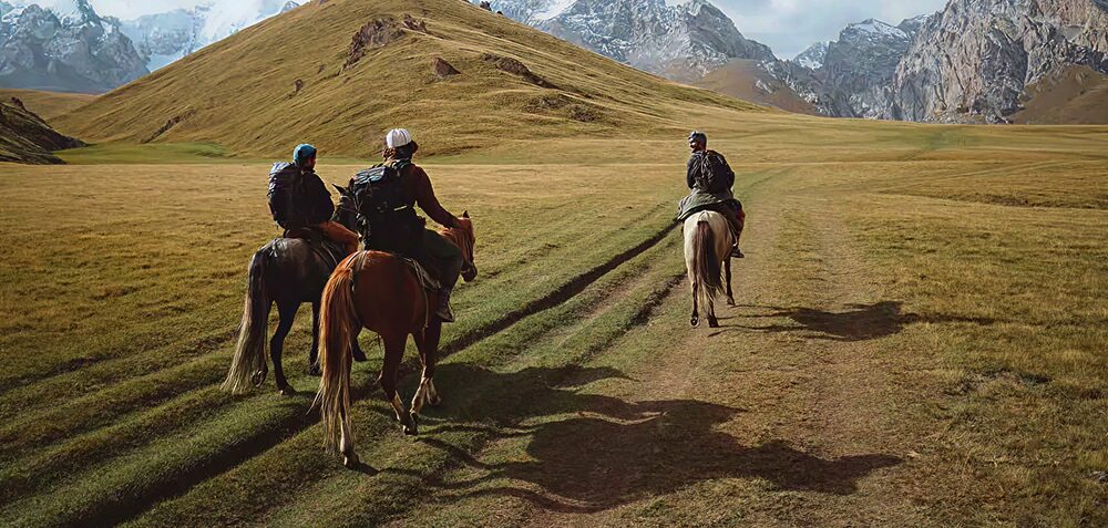 Le Kirghizistan à cheval