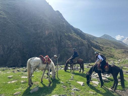 4 Day. Second day on horseback in Ozgorush