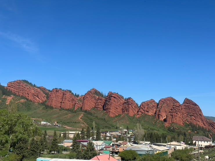 3 Day. Jeti-Oguz Valley and Kok-Jaiyk
